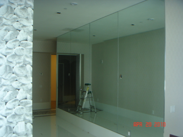 Arco Glass & Mirror